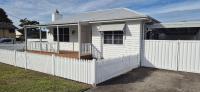 Elegant White Cottage - B&B Bomaderry