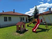 Наш'та Къща - Bed and Breakfast Apriltsi