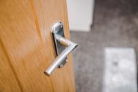 Stylish Liverpool Apartment with Parking & Balcony - B&B Liverpool