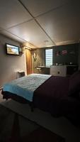 Homestay Studio Room Atok Mus'lim Only - Ferienwohnung Shah Alam