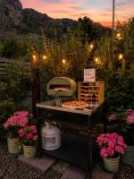 Mountain View Stone Cottage in UNESCO with Pizza Oven & Games Table, 5 mins to Zip World - B&B Blaenau-Ffestiniog