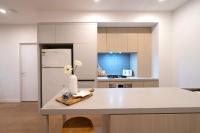 Family Cozy 2 Bed Apartment near Shops & Dining - Chambres d'hôtes Clayton North