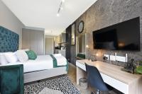 Your Rosebank HQ- Chic Studio-Steps from Gautrain - Bed and Breakfast Johannesburg