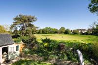 Luxury Cotswold Home in Wiltshire Countryside - B&B Hawthorn