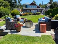 Luxury Waterfront: Pool, Beach & Theater - B&B Madrona Beach