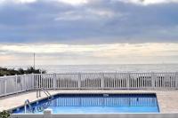 NEW LISTING Modern 1BR at OIB Updated Interior 2-Min Walk to Beach Access - B&B Ocean Isle Beach