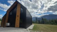 Unreal Mountain Views Private Hot Tub PÜR 3 - B&B Golden