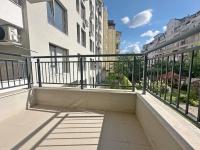 Aura 1 BDR Brand New Fast Wi-Fi & Balcony - Chambres d'hôtes Sofia
