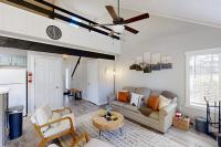 The Pocono Loft - B&B Lake Harmony