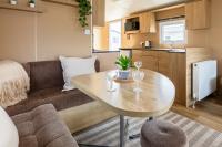 2BR Family Caravan With On Site Facilities - B&B Hunstanton