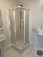 Salthill Haven Sleeps 5 with a Sea View - B&B Galway