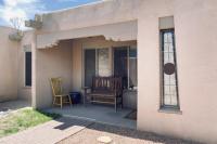 Cozy Southwest Style Santa Fe Condo! - Bed and Breakfast Santa Fe