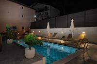Apartments Kuc - Bed and Breakfast Tivat