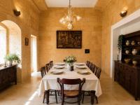 Charming 450-Year-Old House with Pool in Naxxar - Ferienwohnung Naxxar