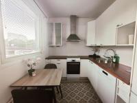 Cozy Espoo Getaway with Free Parking & Near Iso Omena - B&B Espoo