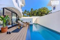 StayVista at Casa Solis with Pool, WiFi - B&B Solim