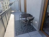 Moderne Ferienwohnung mit Stellplatz und Balkon - nahe Main und Zentrum - B&B Offenbach