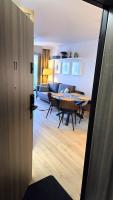 Apartament Młody Gdańsk Kovale Port - dobre połączenie z lotniskiem i całym Trójmiastem - Ferienwohnung Kowale
