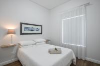 Caracal 54 - B&B Yzerfontein