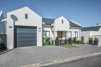 Caracal 54 - B&B Yzerfontein