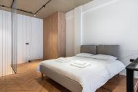 Luxury Loft with Balcony in Central Limassol - B&B Limassol
