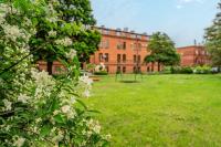 Historic Red Brick Loft Near Center - Bed and Breakfast Kaunas