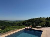 Villa Teresa - Villa & Piscina immersi nel vigneto! - B&B Montecalvo Versiggia