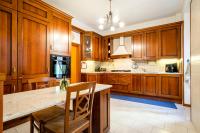 Sun Tower by Quokka 360 - Spacious Bike Holiday Home near Lake Como - Bed and Breakfast Calolziocorte