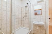 Chambre Triple Basique avec Salle de Bains Commune