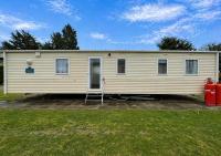 Superb 8 Berth Dog Friendly Caravan To Hire In Norfolk Ref 10054B - B&B Belton