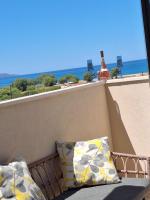 Villa Marcella by the Sea - Chambres d'hôtes Kamisianá