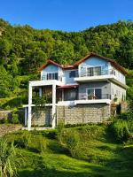 Meraki Living Farmstay, Mukteshwar - B&B Nainital