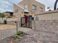 Naomi's Sky Loft Little Falls - Bed and Breakfast Roodepoort