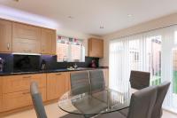 DBS Serviced Apartments - The Townhouse - B&B Castle Donington