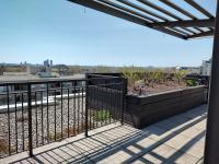 Large 2bdr 2wshr, private terrace, gym, sauna, garage - B&B Toronto