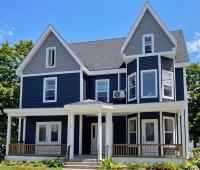 Centre of Wolfville 3rd Floor View 2BR & 3 Queen Beds - Bed and Breakfast Wolfville