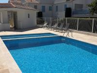 Vaux-sur-Mer : Appartement 2* avec piscine et balcon - FR-1-738-39 - Bed and Breakfast Vaux-sur-Mer