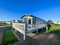 Wonderful 6 Berth Caravan For Hire By A Stunning Norfolk Beach Ref 19006Sd - B&B Scratby