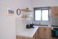 Flora's House - B&B Naoussa