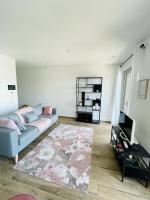 Sophisticated 2BR w terrace&parking spaces - B&B Luxemburgo