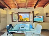 Wonderful Window- Parcheggio - Wi-Fi - 5min da Porto Cervo - by Coral Property - Bed and Breakfast Porto Cervo