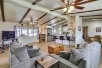 2 Mi to Colorado River! Family Home w/ Fenced Yard - B&B Bullhead City