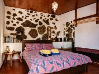 BEAUTIFUL COASTAL HOUSE ON A TRANQUIL ORGANIC FARM - Bed and Breakfast Guinea