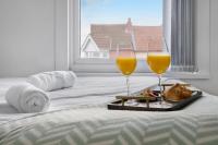 Spacious Home En-Suites Sleeps 6 - Free Parking - Chambres d'hôtes Longford