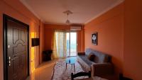 Apartamento de 2 dormitorios con balcón y vistas al mar