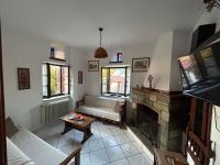 Little Graceland - B&B Afyssos