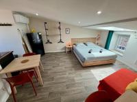 L'Endormi 6 - Hypercentre - 10min de jaude - Tout à pied - B&B Clermont-Ferrand