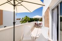 NerjaPlus Playa Burriana Apartamento 3 - Bed and Breakfast Nerja