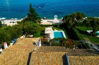Barbati Beachfront - Pool Villa - Chambres d'hôtes Barbáti