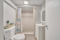 Private Suite Near DCU Center - Bed and Breakfast Worcester